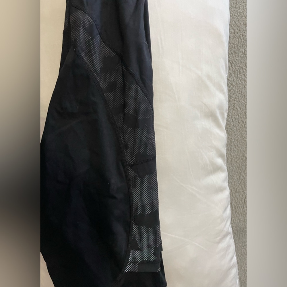 Camo Reflective Capri Zyia Leggings & Matching Sports Bra